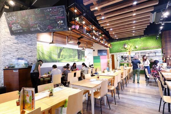 森林小徑大墩店用餐环境